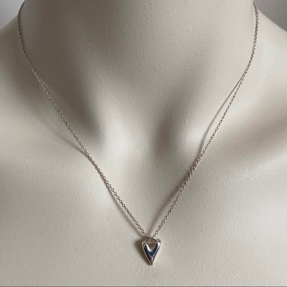 ROBERT LEE MORRIS Heart Sterling Pendent Necklace - Picture 2 of 3